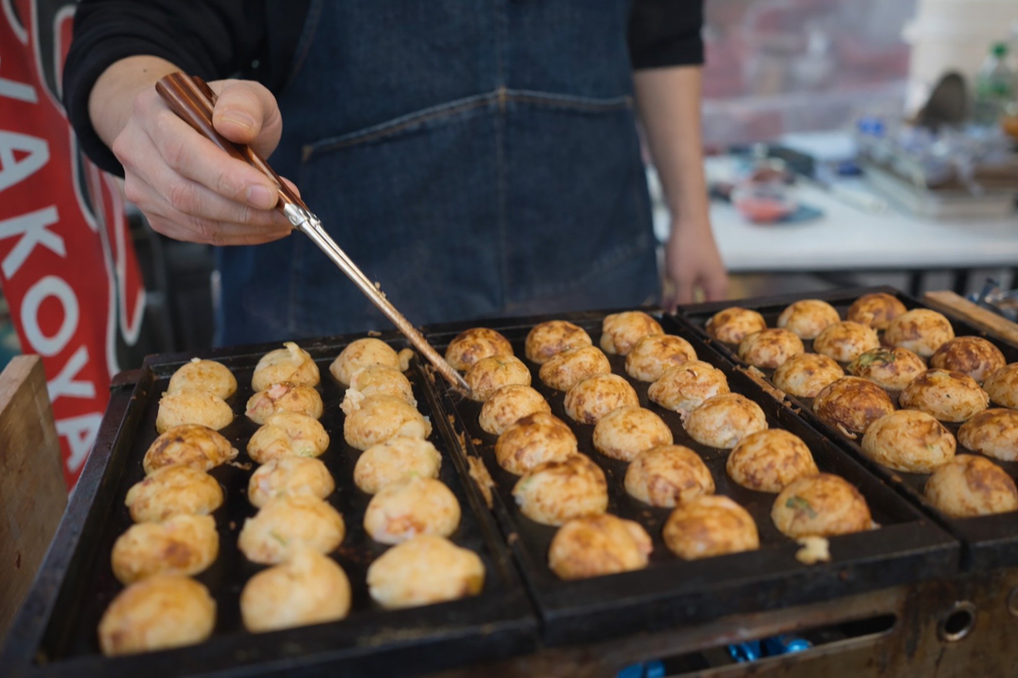 Takoyaki en cuisson, inspiration Osaka